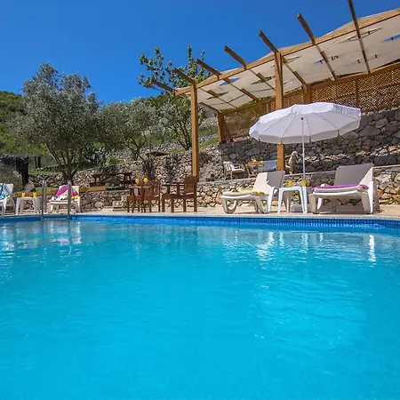 Ruzgar Villa Odemis
